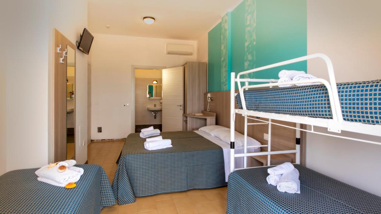 Hotel President'S Pesaro Exterior photo