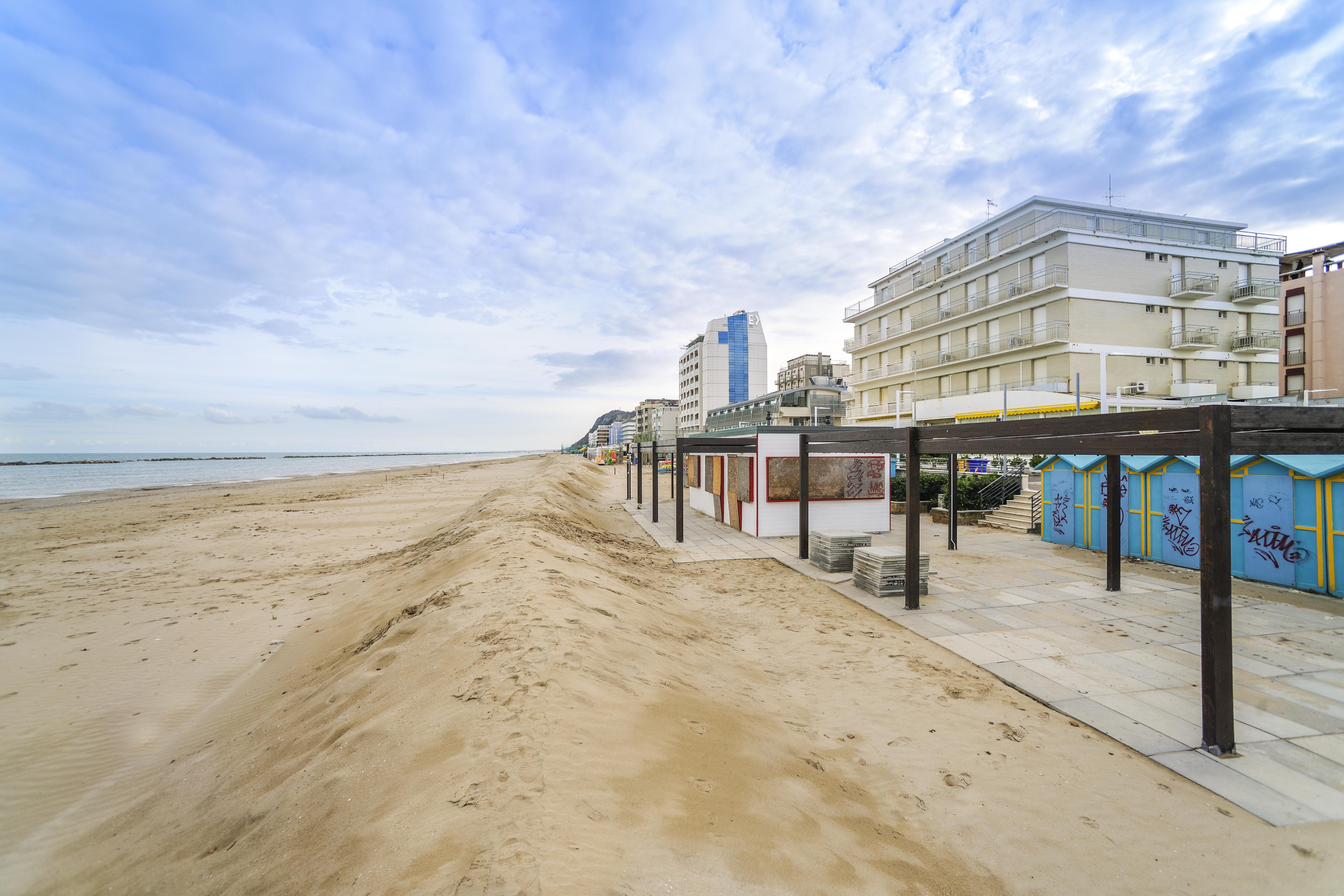 Hotel President'S Pesaro Exterior photo